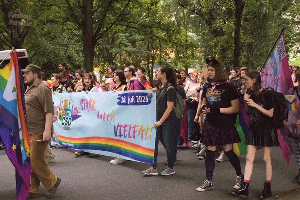 Femboy Paradise war auf dem CSD in Lünen aktiv